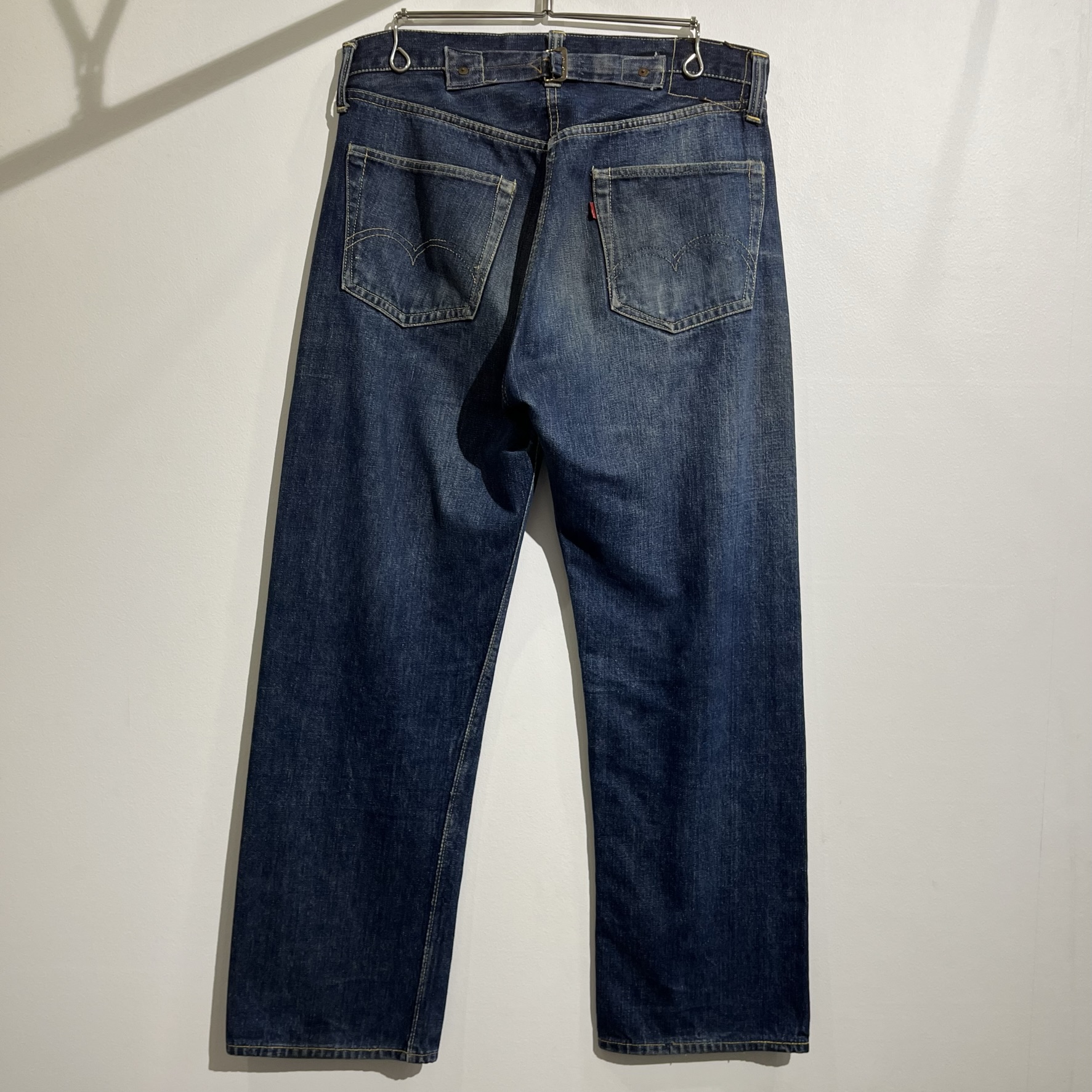 10/15 ONLINE 入荷！30s Levi's 501XX Denim Jeans Buckle Back ...